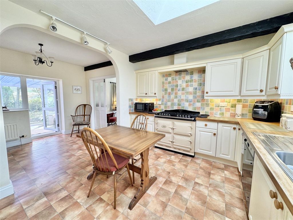 Property photo 2 of 20 Img_6828.Jpeg