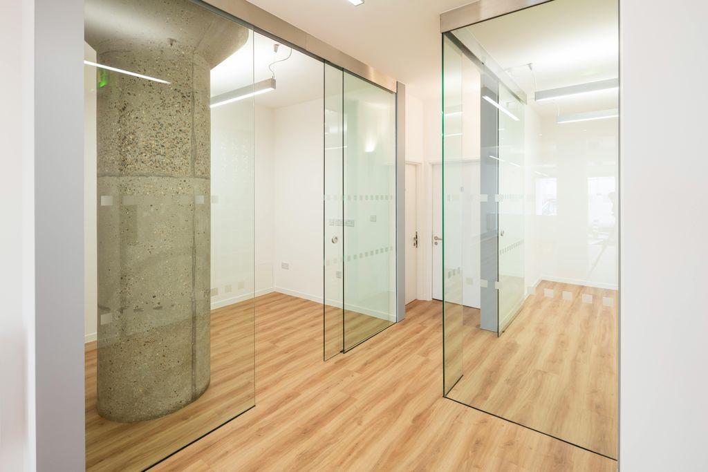 Property photo 3 of 14 Meeting Room