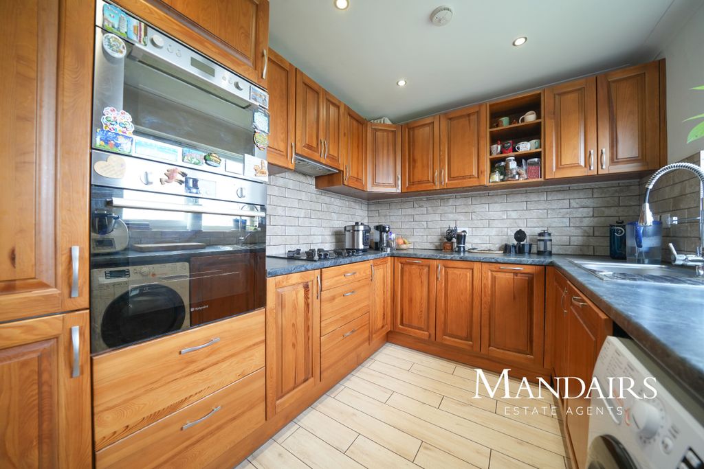 Property photo 1 of 21