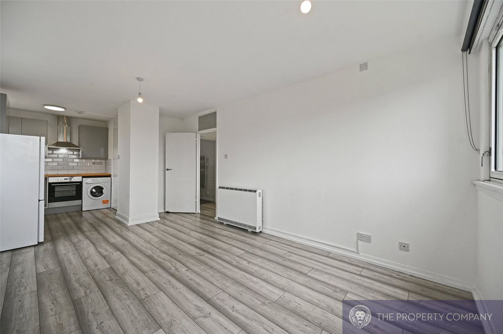 Property photo 2 of 7 Picture No. 16