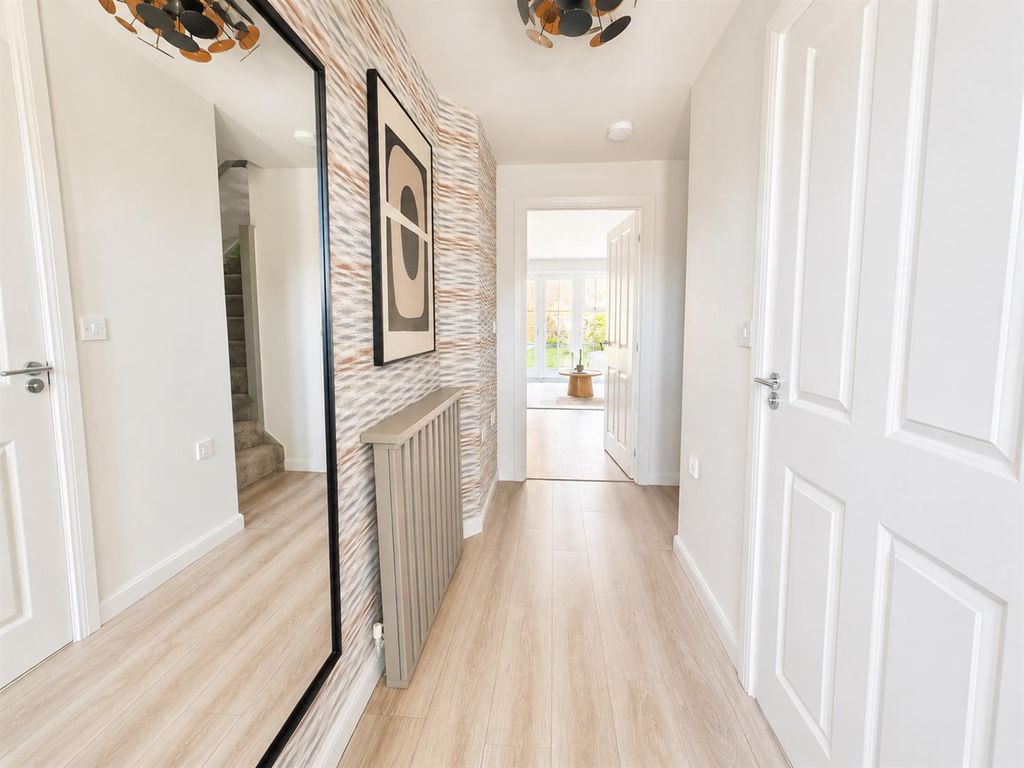 Property photo 3 of 22 Hall.Jpg