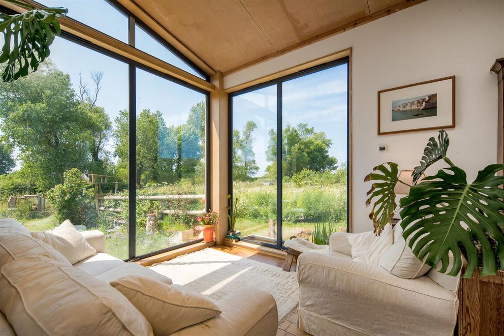 Property photo 3 of 31 2168-002-Websize.Jpeg