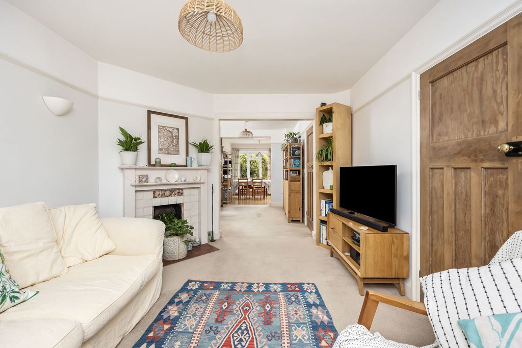 Property photo 3 of 22