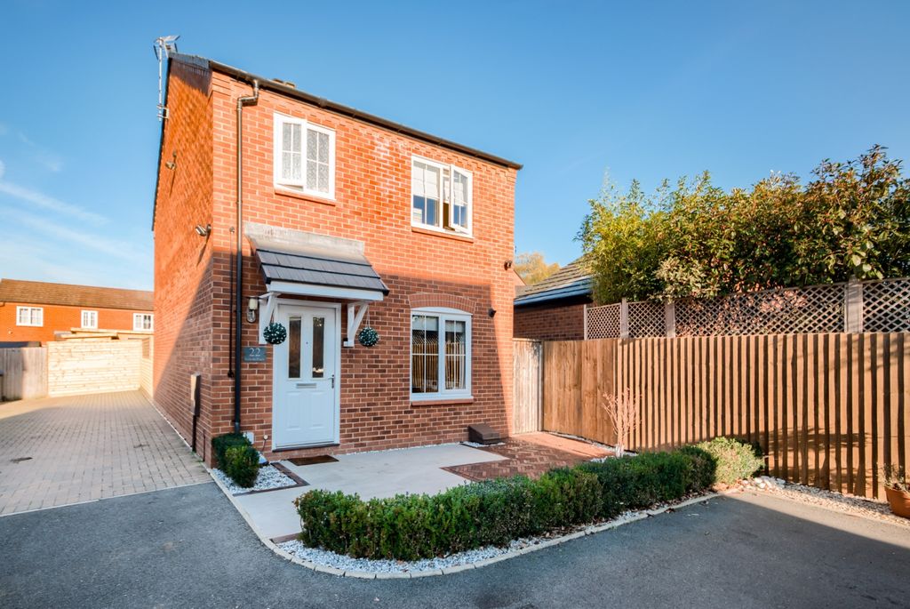 Property photo 1 of 17 Xh2A2080-Hdr(3)