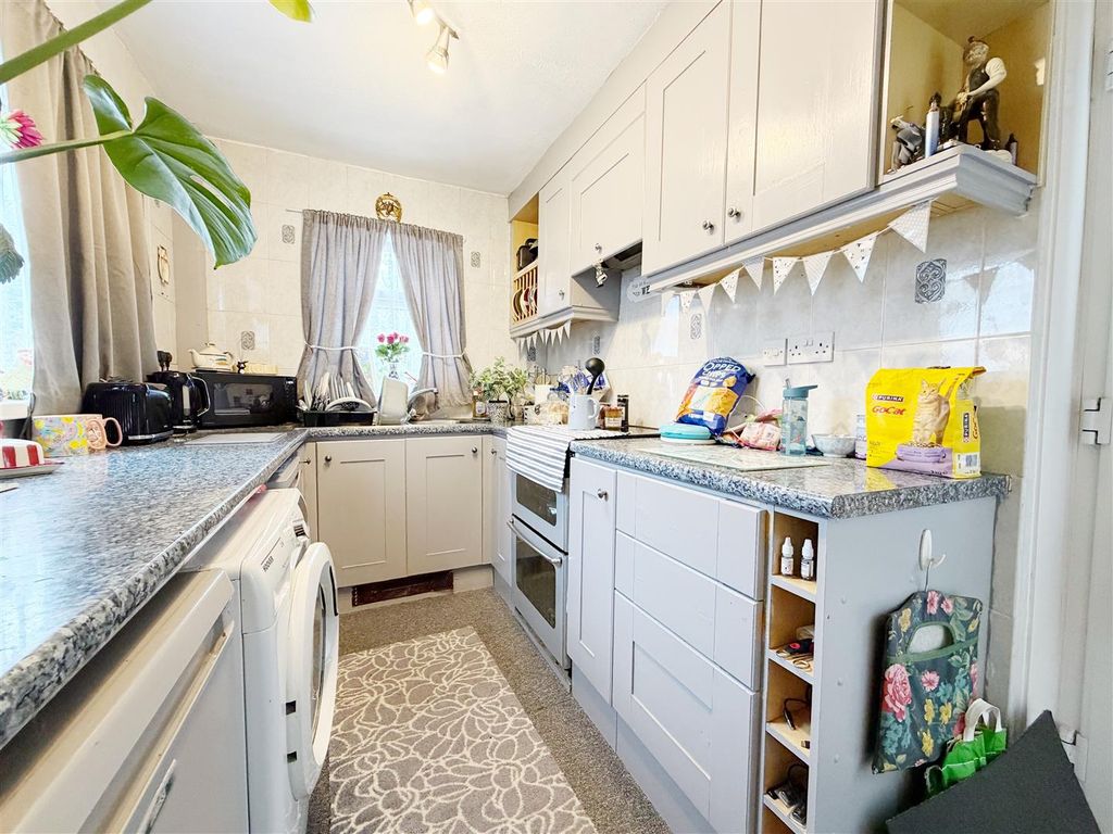 Property photo 3 of 12 -