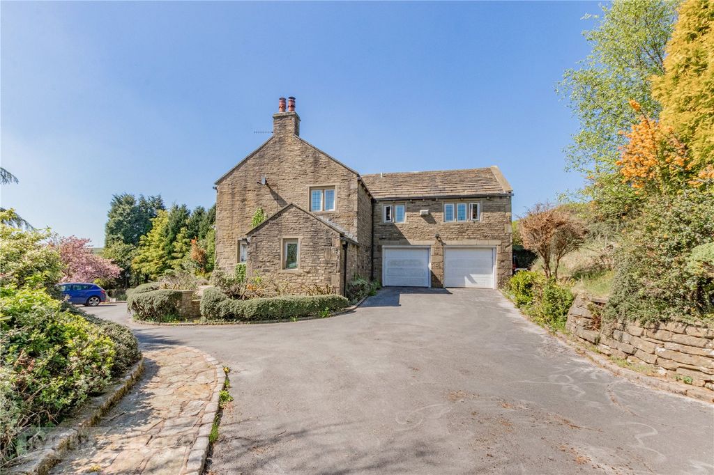 Property photo 3 of 34 Knott Hill Farm