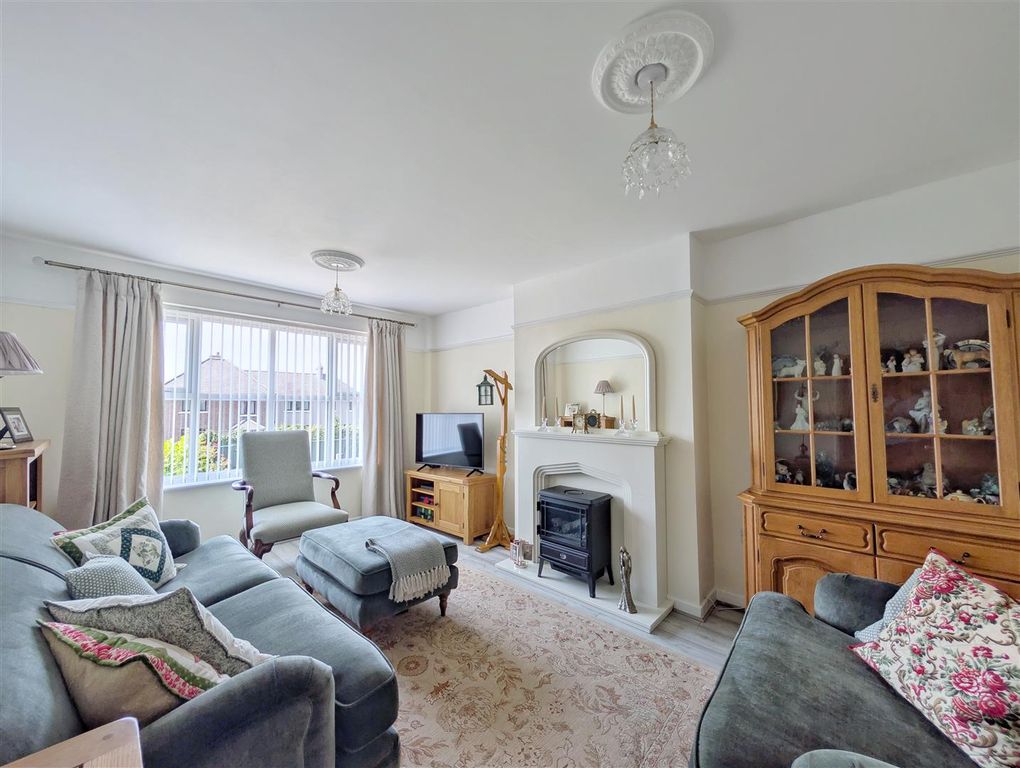 Property photo 3 of 21