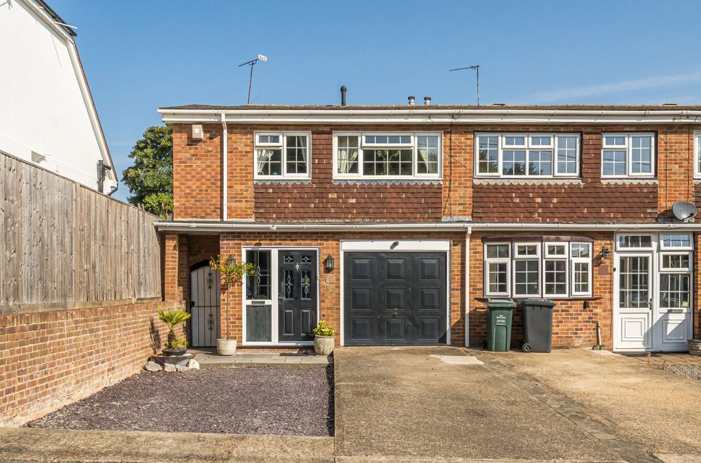 Property photo 1 of 21 1334050-2-689Afbe...