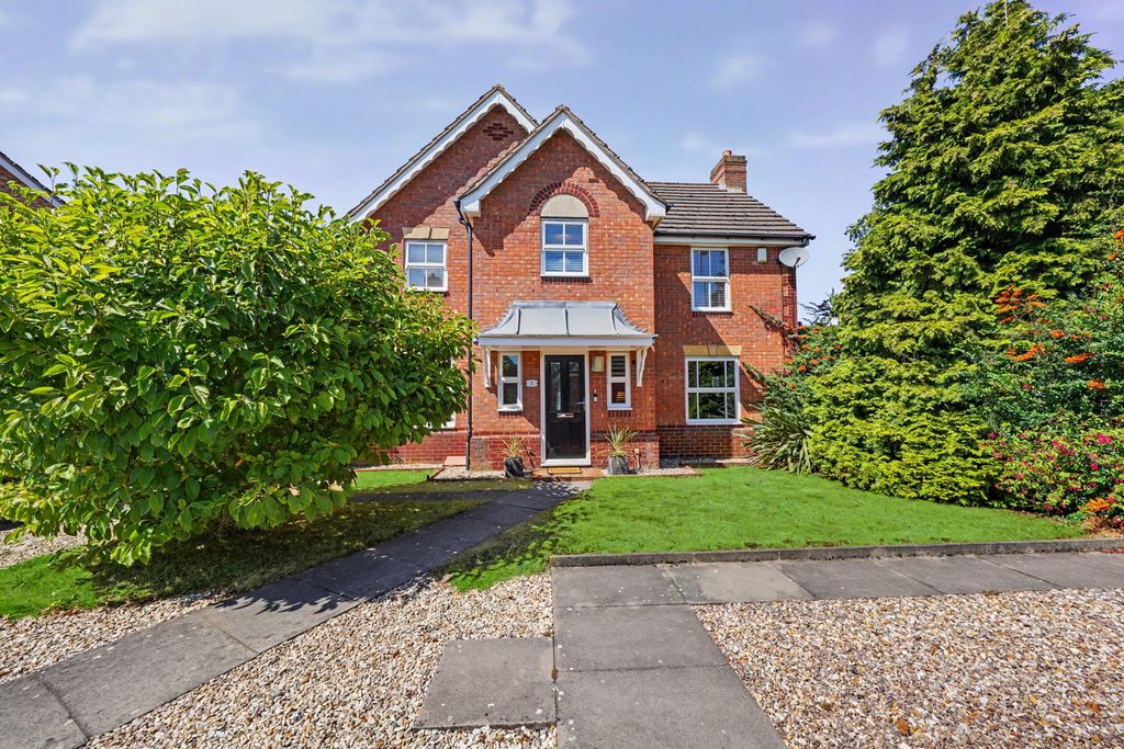 Property photo 1 of 27