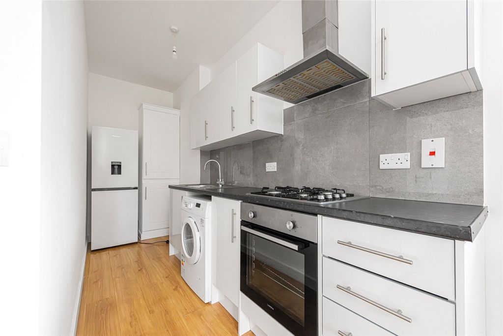 Property photo 2 of 6 Picture No. 02