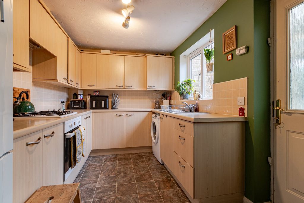 Property photo 2 of 12 Picture No. 02