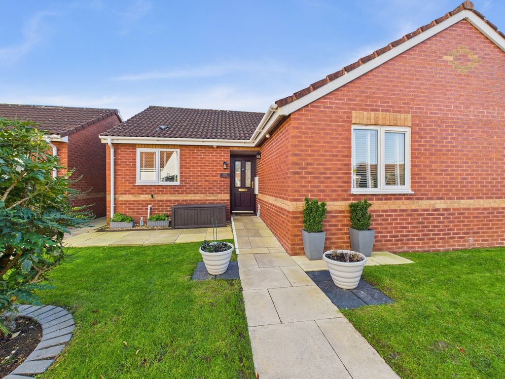 Property photo 2 of 19