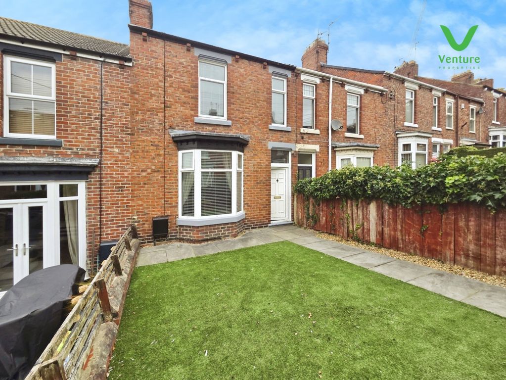 Property photo 1 of 19 Pbox-Img.Jpg