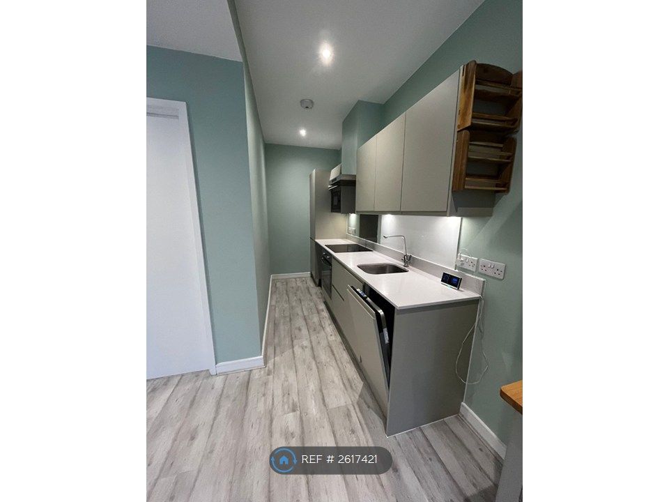 Property photo 3 of 15 Kitchen