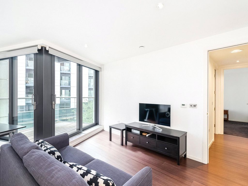 Property photo 2 of 13 Baltimore Wharf