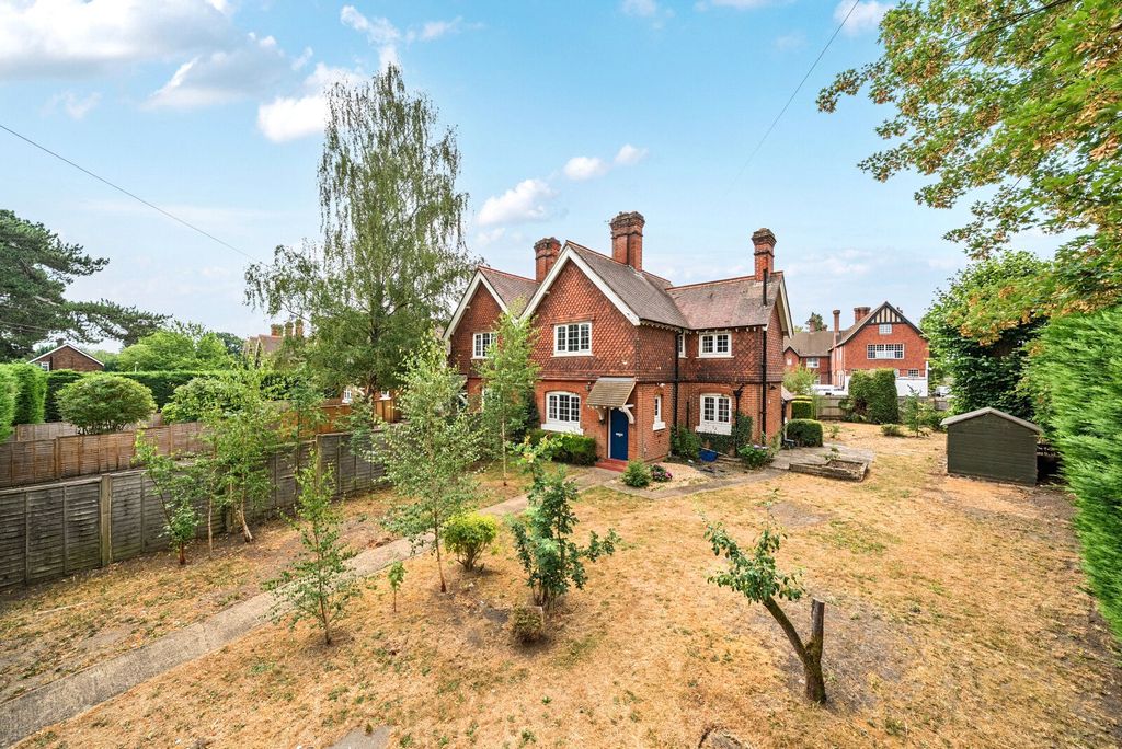 Property photo 1 of 20 1494305-1-6A5610c...