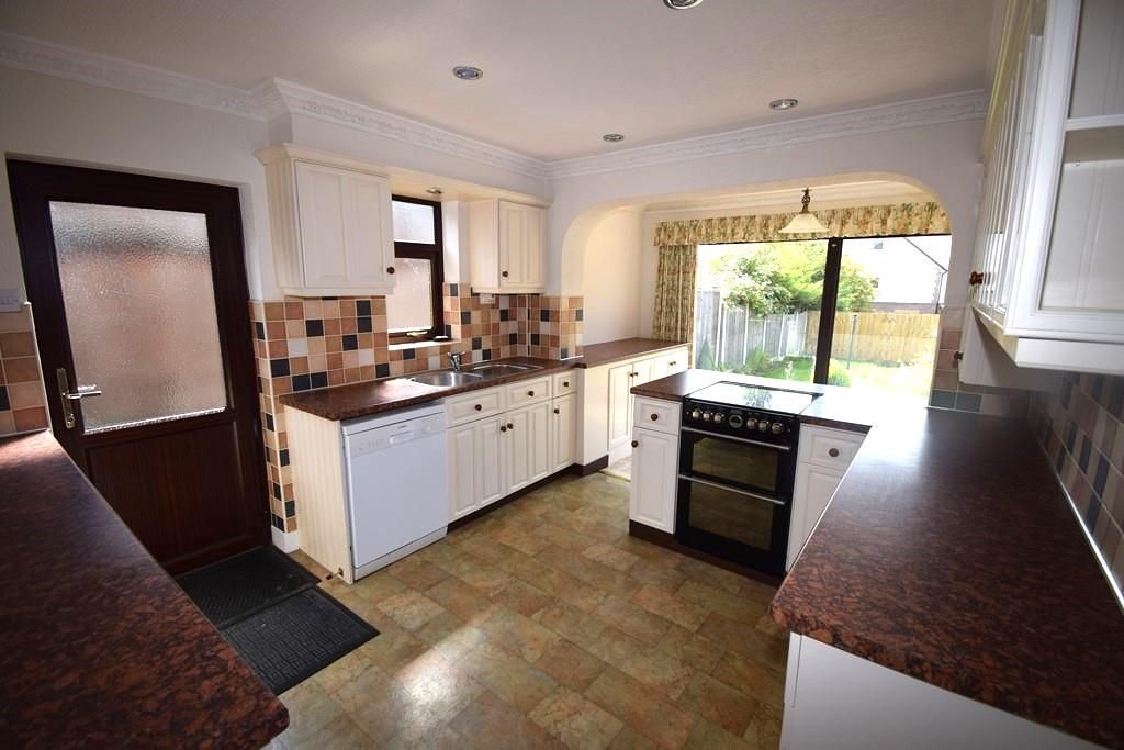 Property photo 3 of 13 27 St Johns Road 12.Jpg