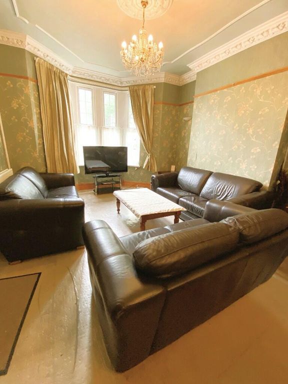 Property photo 3 of 36