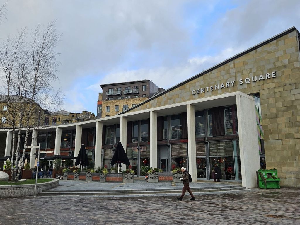 Property photo 1 of 4