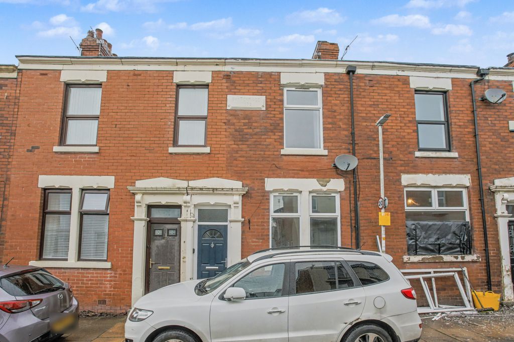 Property photo 1 of 20 12 Waterloo Terrace, Ashton-On-Ribble, Preston, Lancashire, Pr2 1Db