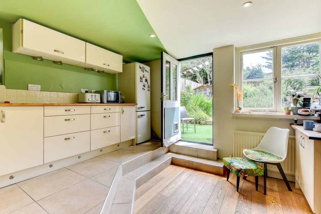 Property photo 3 of 15