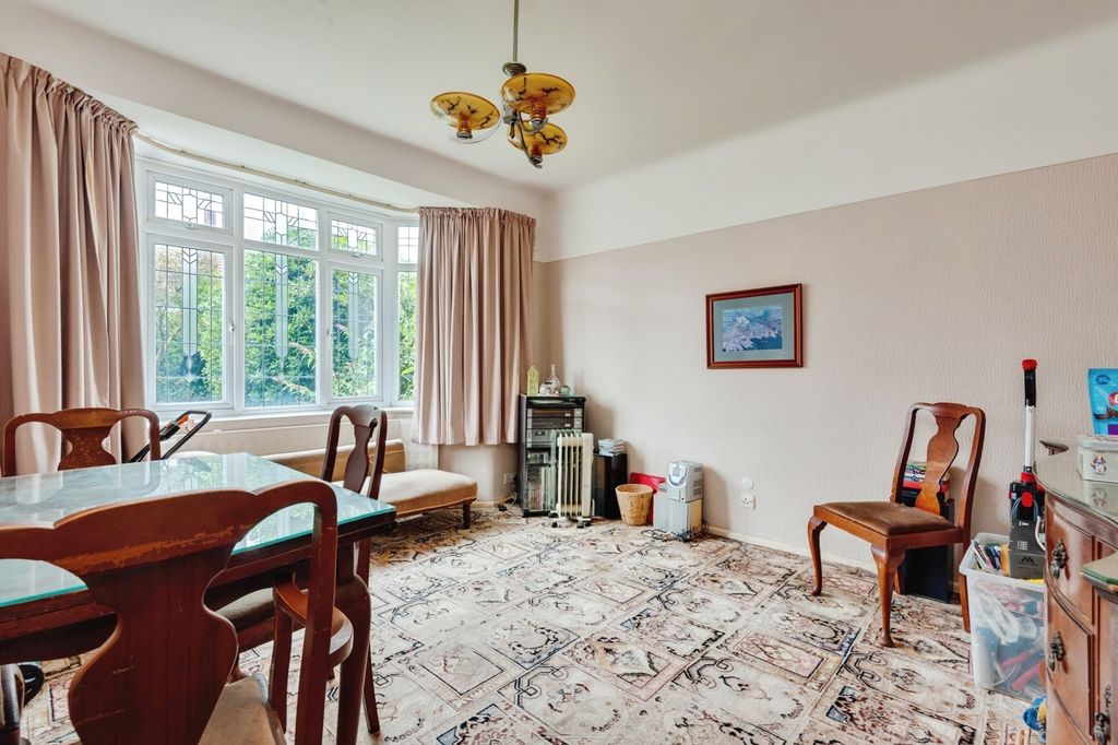 Property photo 3 of 21 Pbox-Img.Jpg