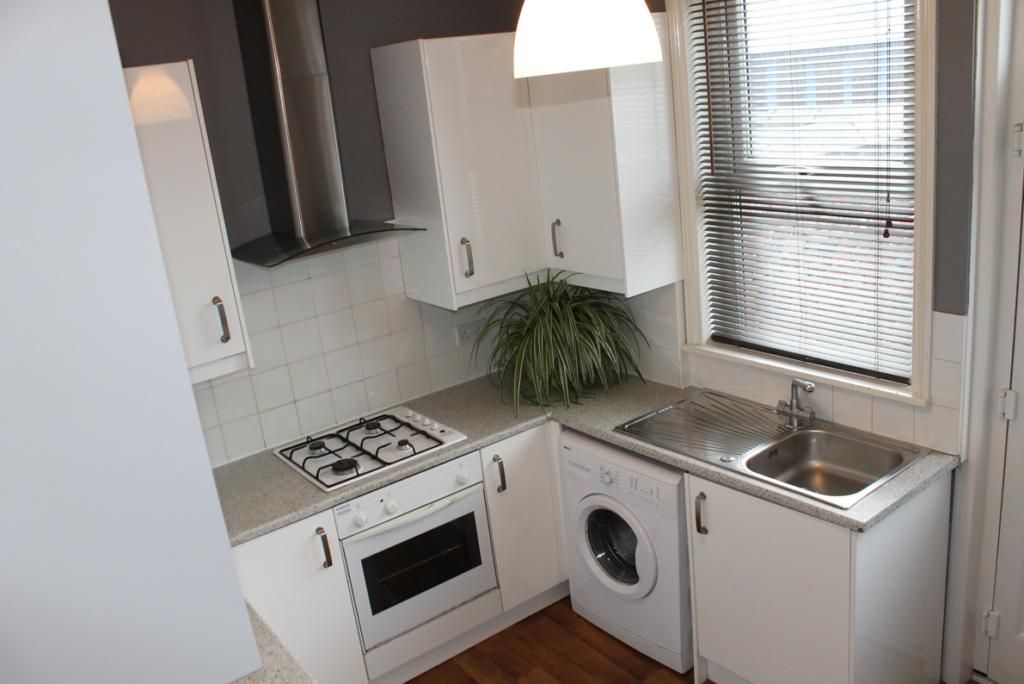 Property photo 3 of 7 Entrance Porch