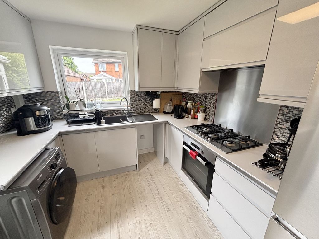 Property photo 2 of 14