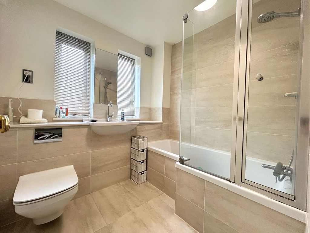 Additional image 4 of 3 bed flat for saleRuskin Court, Knutsford WA16