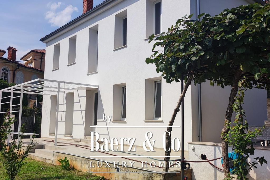 Property photo 2 of 35