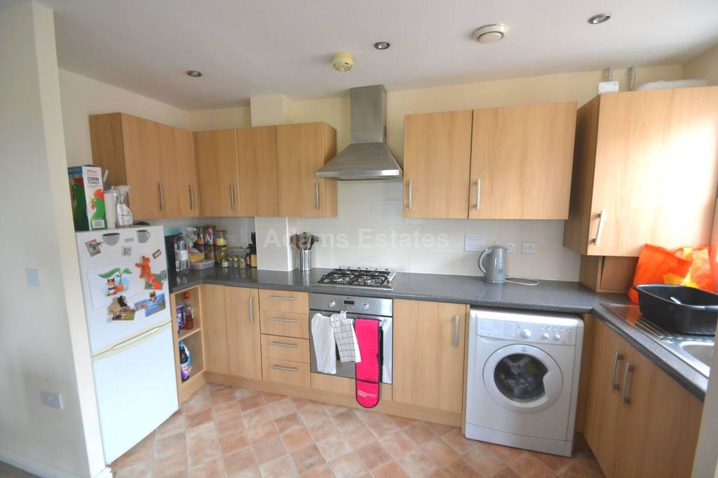 Property photo 2 of 8