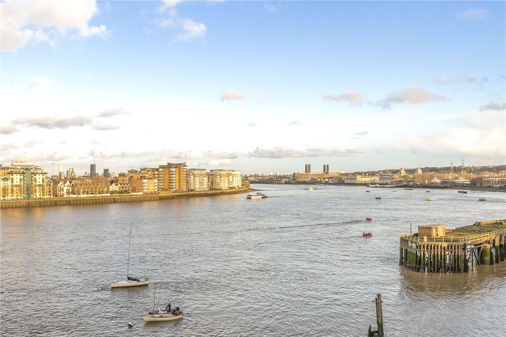 Property photo 2 of 7 Picture No. 17