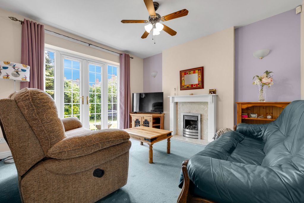 Property photo 3 of 29