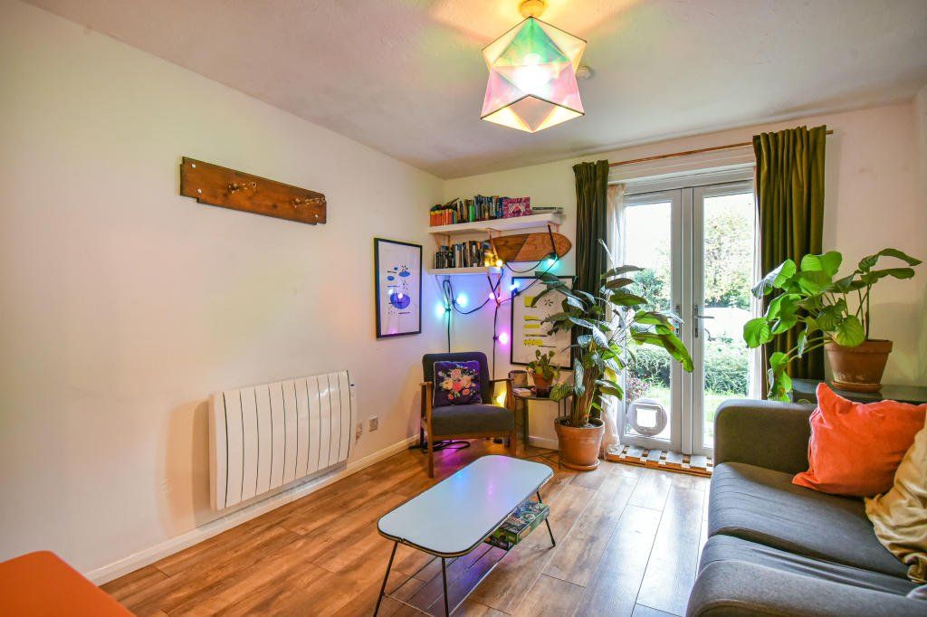 Property photo 3 of 11 Picture No. 23