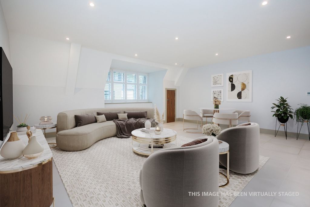 Property photo 3 of 15 _6M_8743_Enhanced (2)