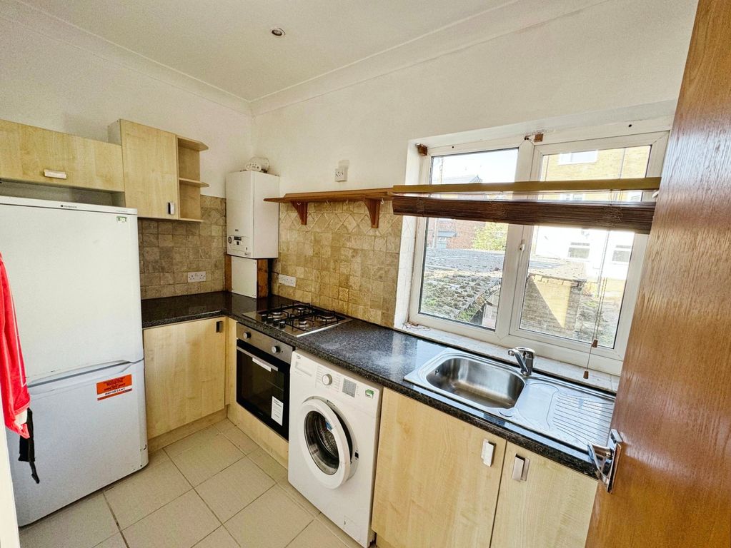 Property photo 3 of 8 Picture No. 02