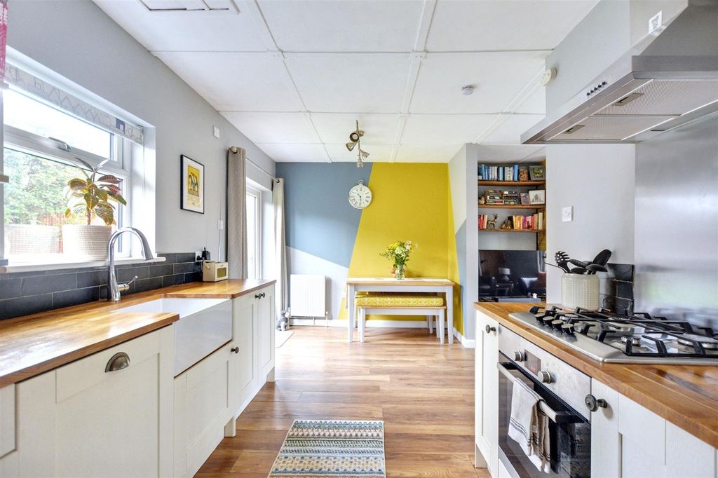 Property photo 3 of 30 Kitchen Diner_3.Jpeg