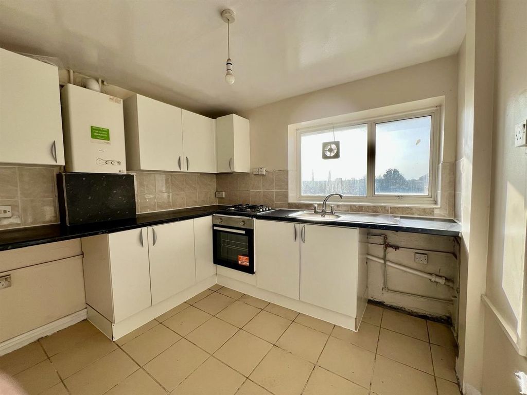 Property photo 3 of 7 B11Bf34c-8B7F-4A96-8Bca-4B52B320c26c.Jpg