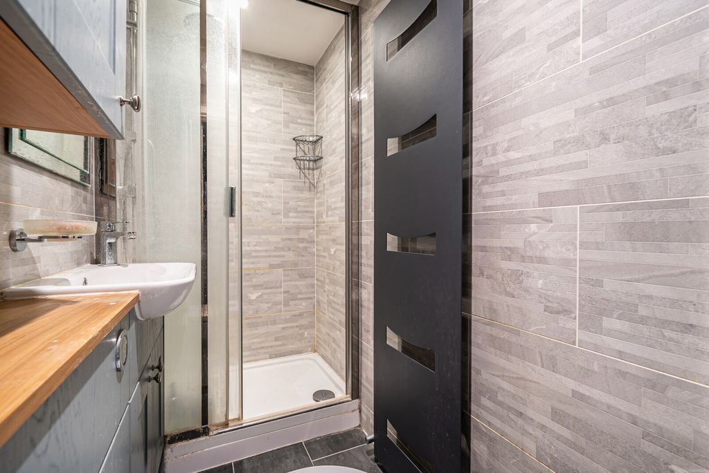 Additional image 9 of 3 bed terraced house for saleNew Road, Weybridge KT13