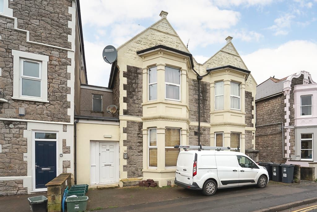 Property photo 1 of 10
