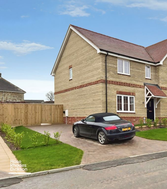 Property photo 1 of 11 Pbox-Img.Jpg