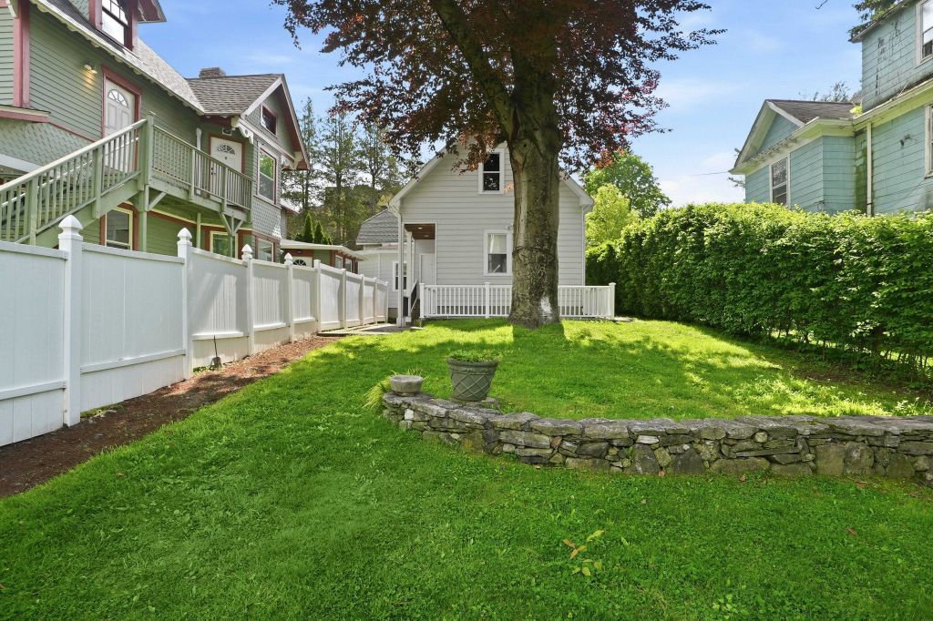 Property photo 1 of 26