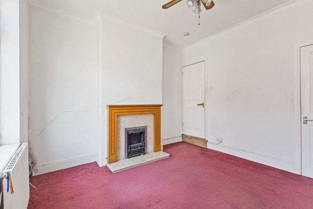 Property photo 2 of 9 Living Room