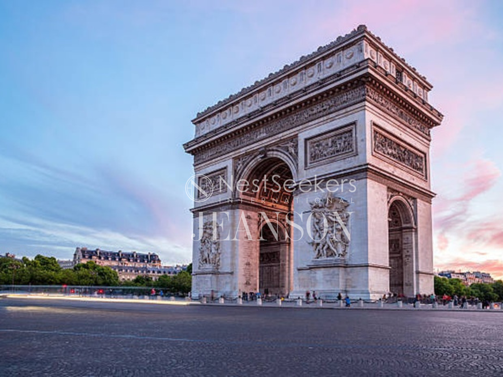 Property photo 1 of 2