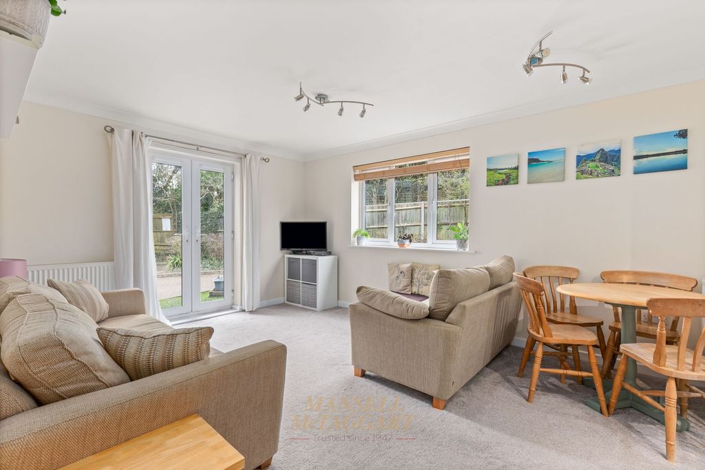 Property photo 3 of 14