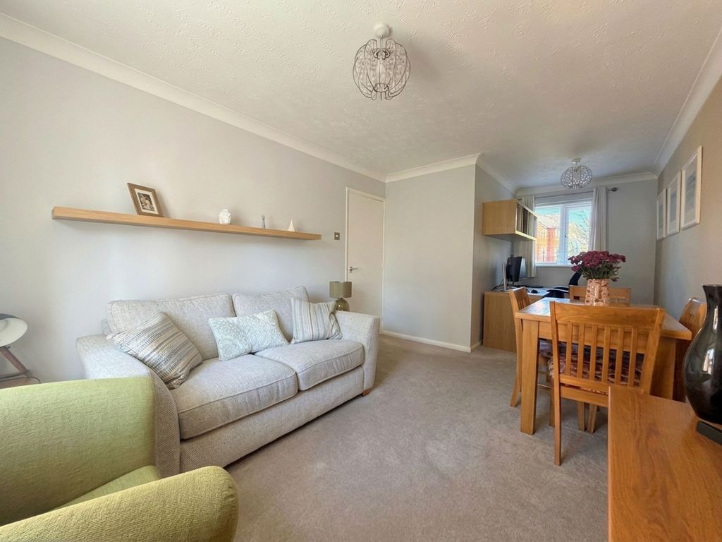 Property photo 3 of 14