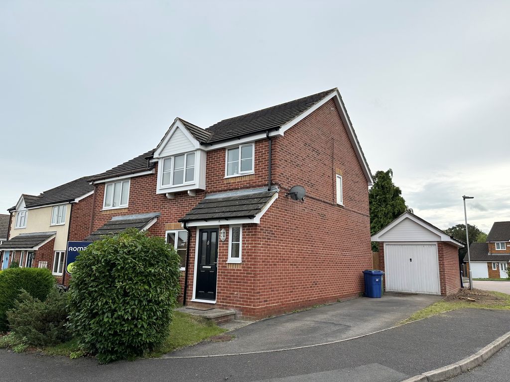 Property photo 1 of 14 12 Mun Front