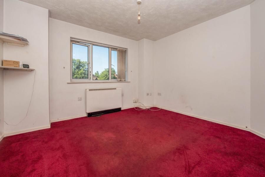 Property photo 2 of 5
