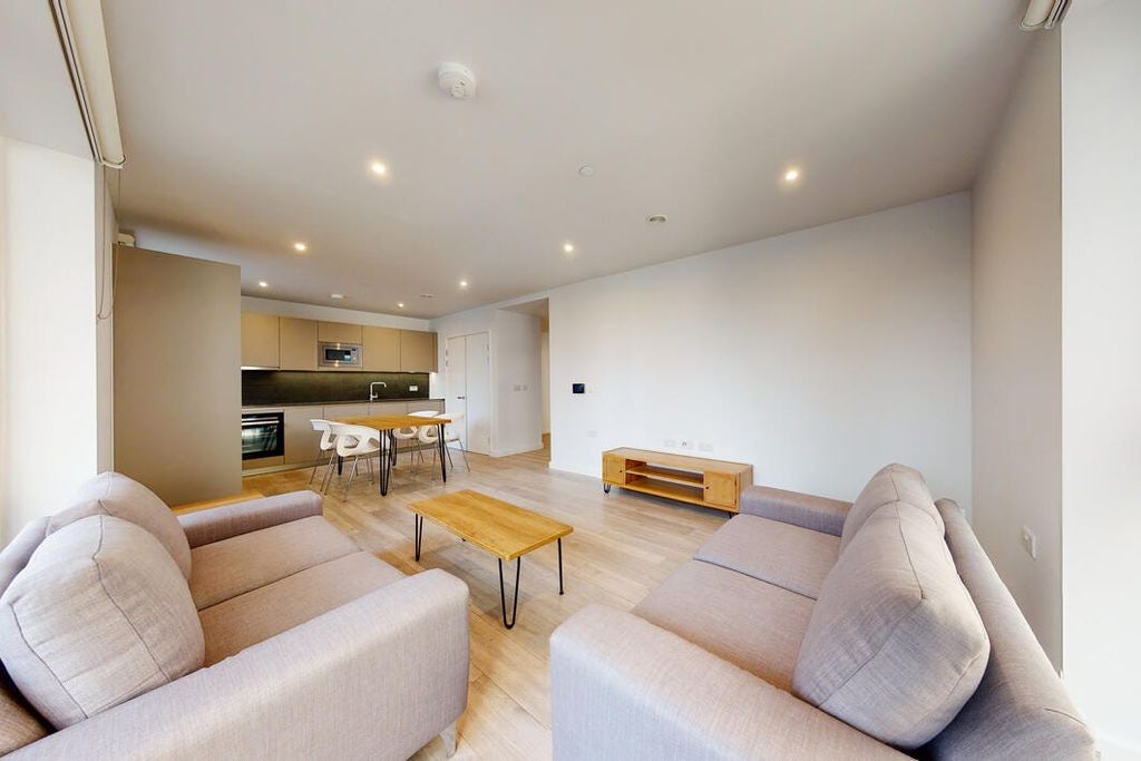 Property photo 3 of 22