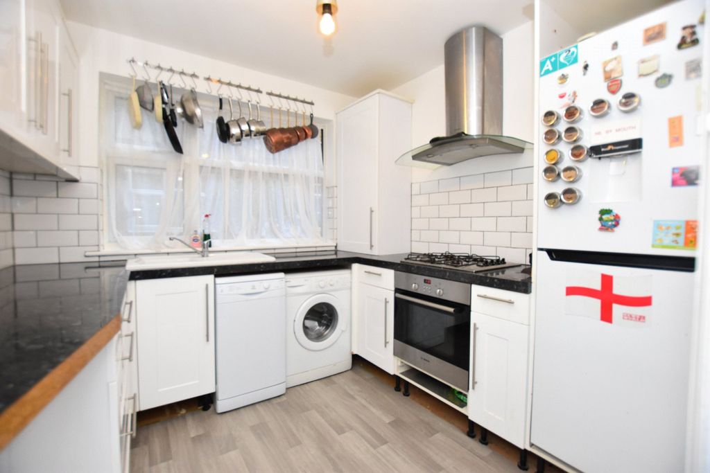 Property photo 2 of 15 Picture No. 02